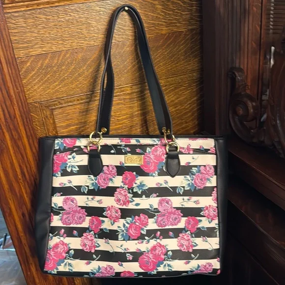 Sassy black & floral Betsey Johnson shoulder bag by Luv Betsey. Gently used. - Picture 1 of 11